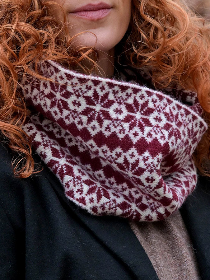Burgundy/cream flower star snood – stylish accessories from C&K, an independent lifestyle store in Settle, North Yorkshire.