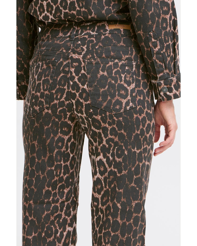 Kenna High Waisted Jeans - Denim Leopard – timeless women’s fashion from C&K, an independent lifestyle store in Settle, North Yorkshire.