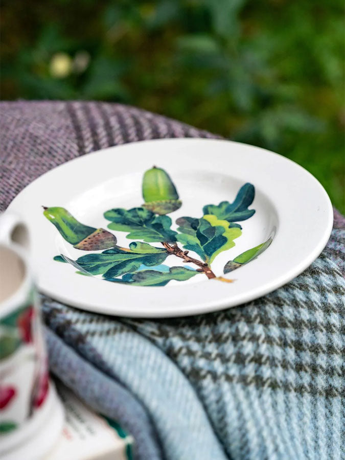 Acorns 8 1/2 Inch Plate – thoughtful gifts and beautiful finds from C&K, an independent lifestyle store in Settle.
