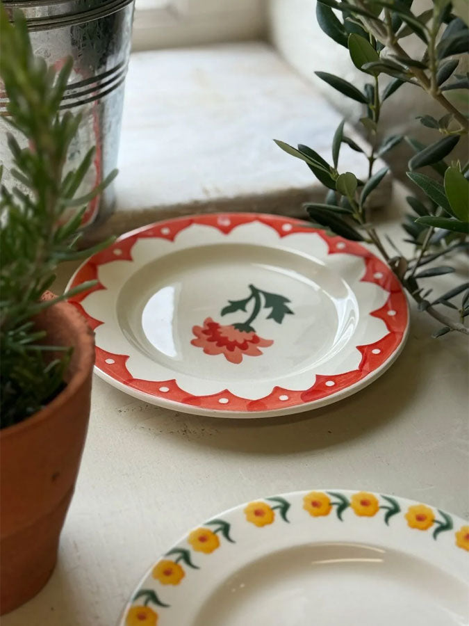 Chrysanthemum Small Side Plate 6.5 Inch – thoughtful gifts and beautiful finds from C&K, an independent lifestyle store in Settle.