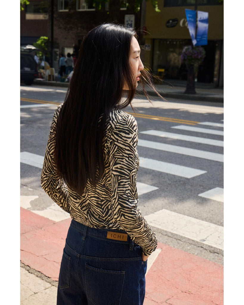 Lava Long Sleeve - Graphic Animal – timeless women’s fashion from C&K, an independent lifestyle store in Settle, North Yorkshire.