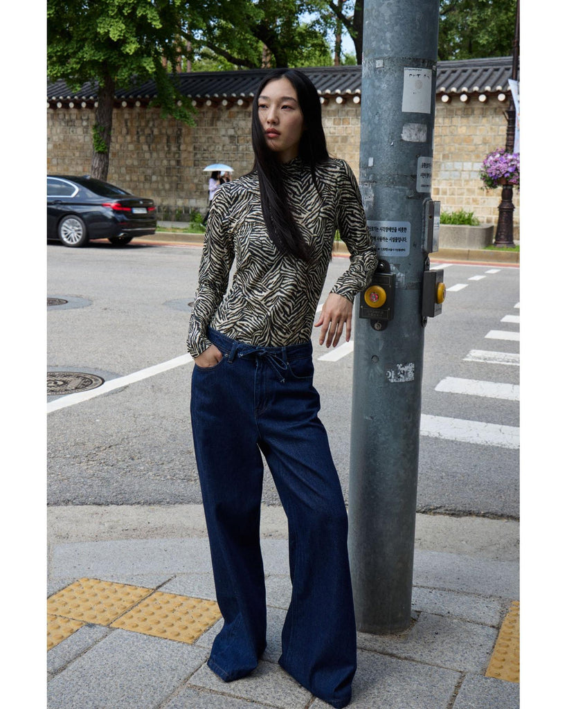 Lava Long Sleeve - Graphic Animal – timeless women’s fashion from C&K, an independent lifestyle store in Settle, North Yorkshire.