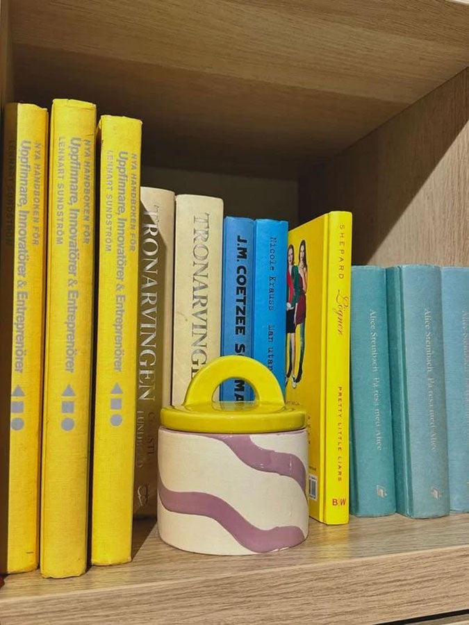 Pablo Pots Candle - Water Lotus & Rose – thoughtful gifts and beautiful finds from C&K, an independent lifestyle store in Settle.