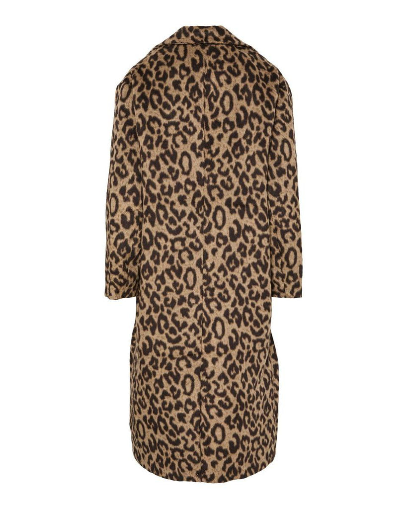 Jili Leo Long Printed Coat – timeless women’s fashion from C&K, an independent lifestyle store in Settle, North Yorkshire.