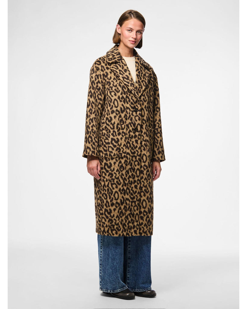 Jili Leo Long Printed Coat – timeless women’s fashion from C&K, an independent lifestyle store in Settle, North Yorkshire.