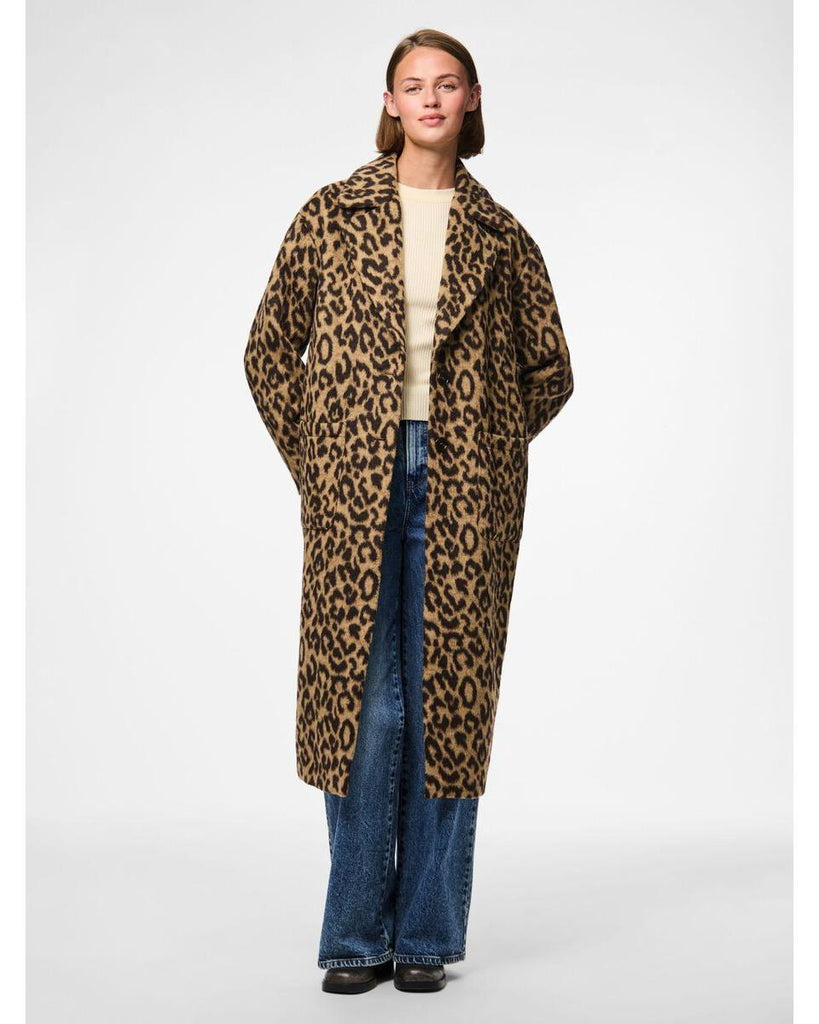 Jili Leo Long Printed Coat – timeless women’s fashion from C&K, an independent lifestyle store in Settle, North Yorkshire.