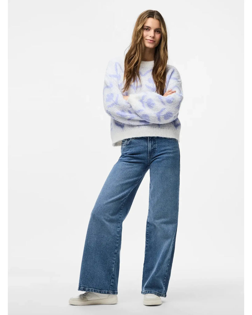 Judie LS O-Neck Short Knit – timeless women’s fashion from C&K, an independent lifestyle store in Settle, North Yorkshire.