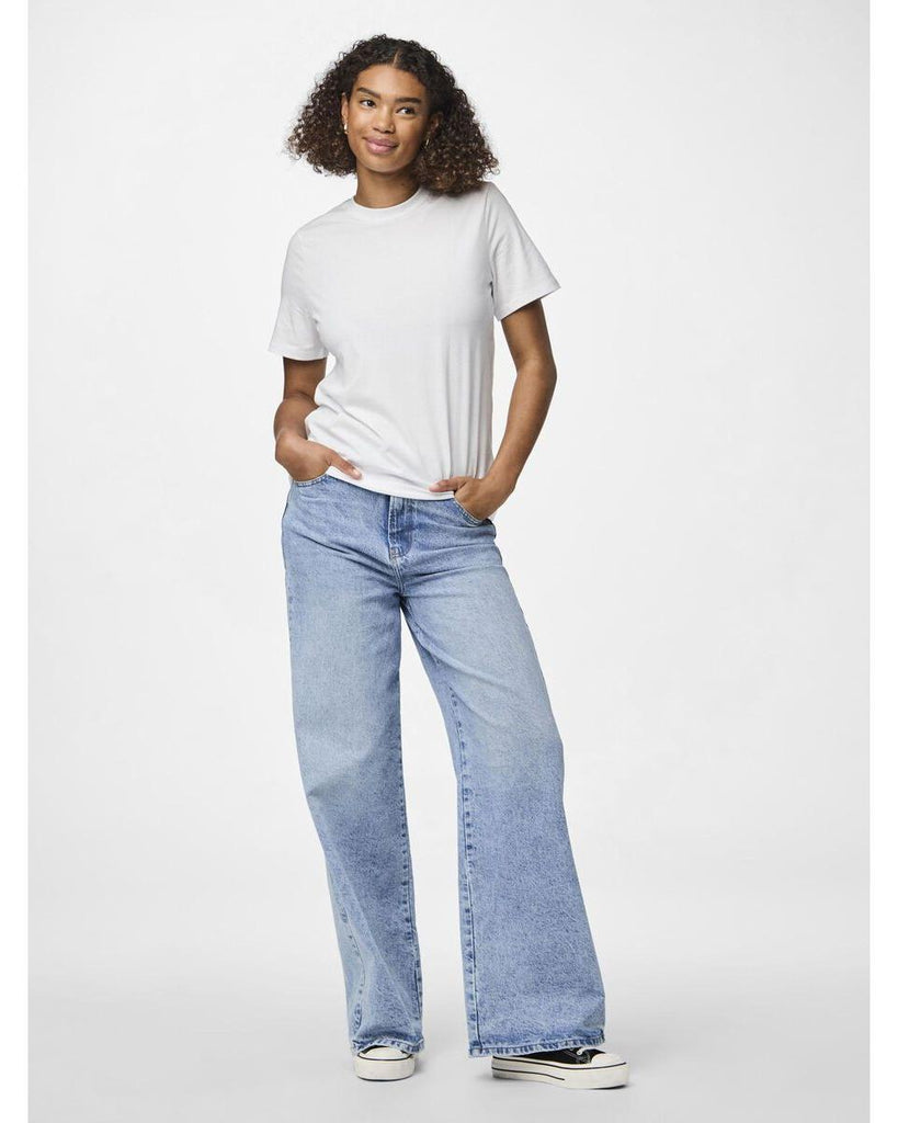 Ria SS Solid Tee (no fold up slv) – timeless women’s fashion from C&K, an independent lifestyle store in Settle, North Yorkshire.