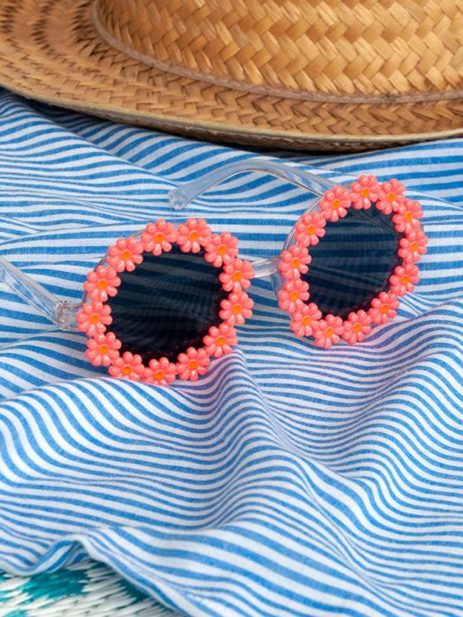 Pink Daisy Glasses – thoughtful gifts and beautiful finds from C&K, an independent lifestyle store in Settle.