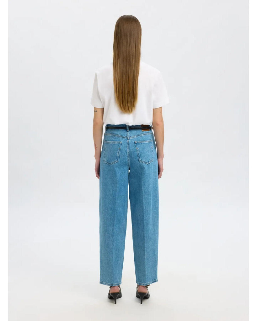 Barrel Liva-Kori High Waisted Jeans – timeless women’s fashion from C&K, an independent lifestyle store in Settle, North Yorkshire.