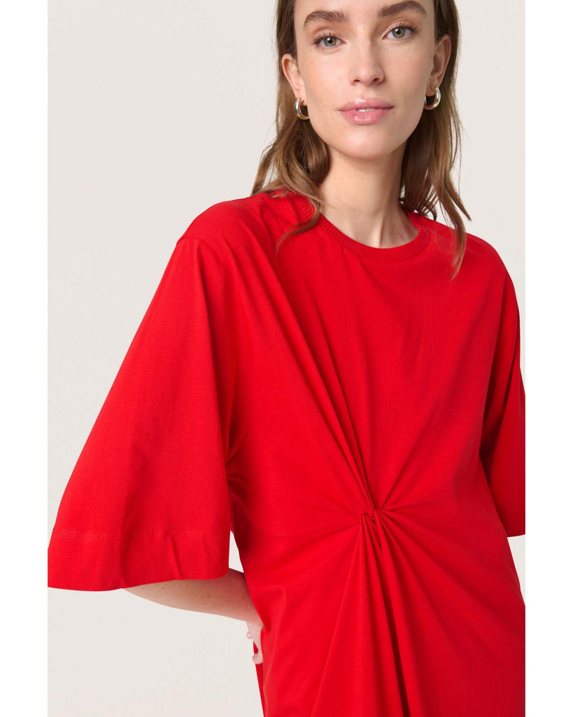 Aeve Knot Dress - Goji Berry – timeless women’s fashion from C&K, an independent lifestyle store in Settle, North Yorkshire.