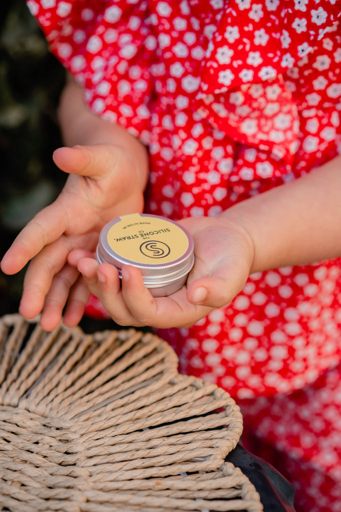 Silicone Straw and Travel Tin – thoughtful gifts and beautiful finds from C&K, an independent lifestyle store in Settle.