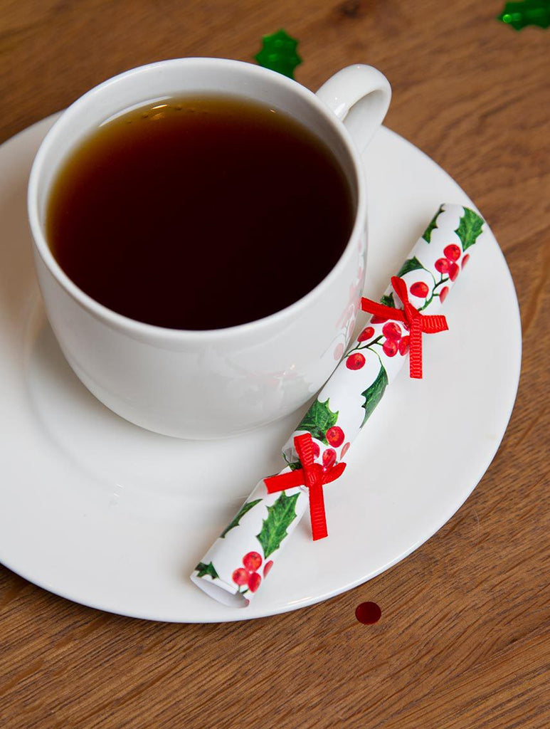 Botanical Holly Saucer Crackers – thoughtful gifts and beautiful finds from C&K, an independent lifestyle store in Settle.